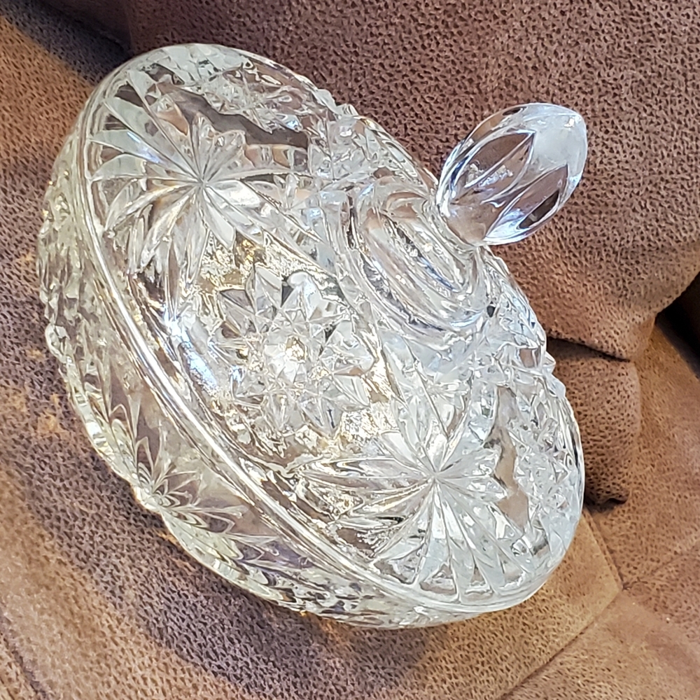 Cut glass candy dish with lid 8 inches in diameter 6 inches tall with handle